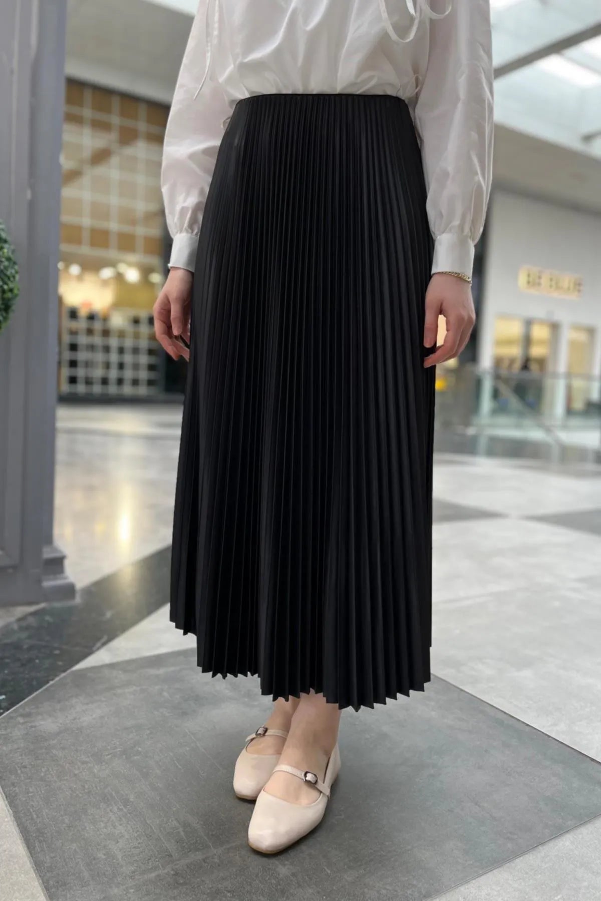 Elegant Pleated Long Skirt