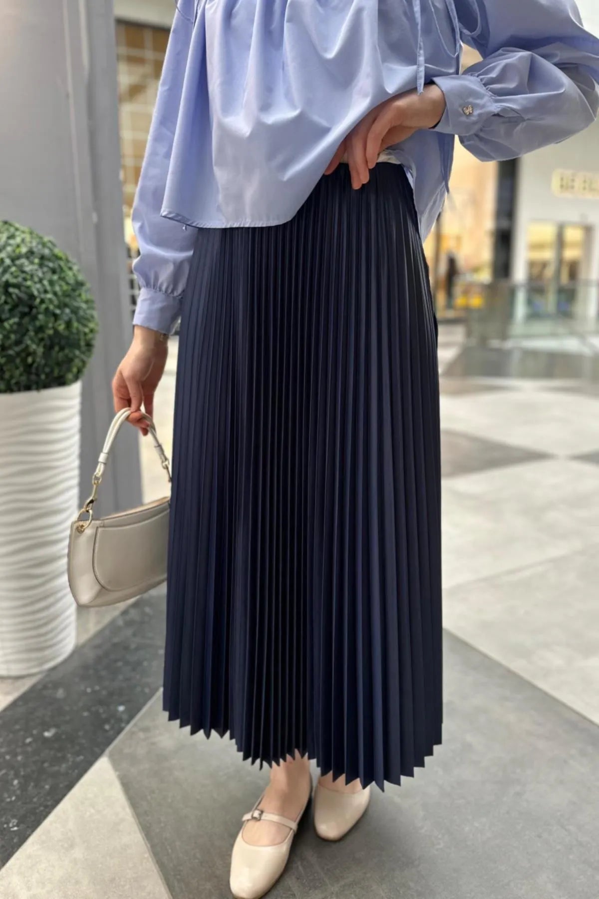Elegant Pleated Long Skirt